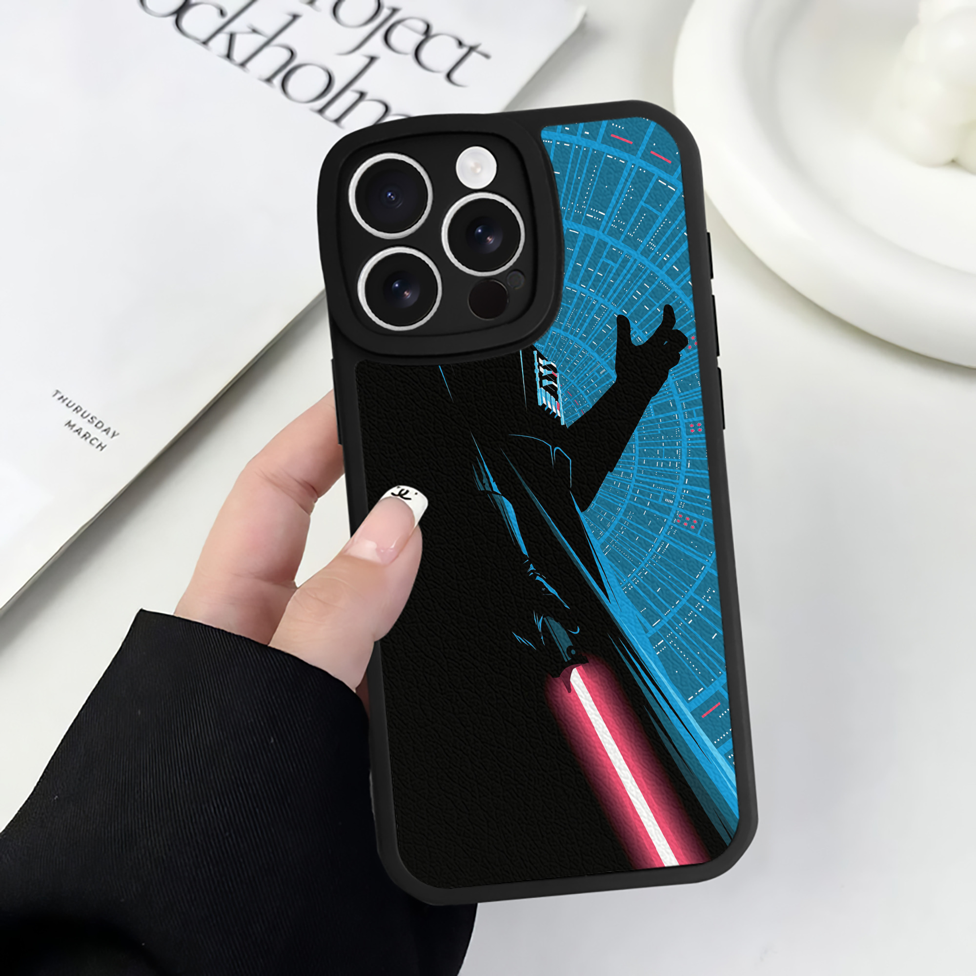 （画像用） スター・ウォーズ Star Wars 【iPhone 16シリーズ対応】シリコンスマホケース（レザー調） 材質：シリコン